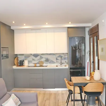 San Sebastian Apartment *