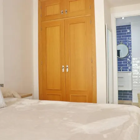 San Sebastian Apartment *